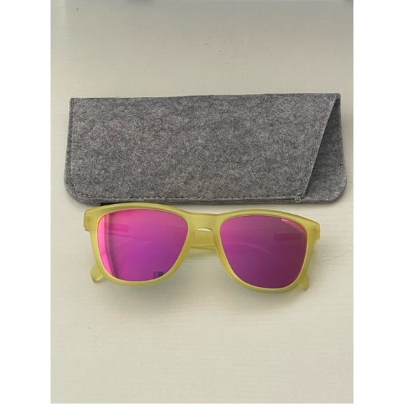 Neon wayfarer sunglasses - Picture 1 of 2